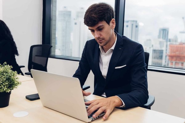 ChatGPT : Est-il votre partenaire pour des textes impeccables ?